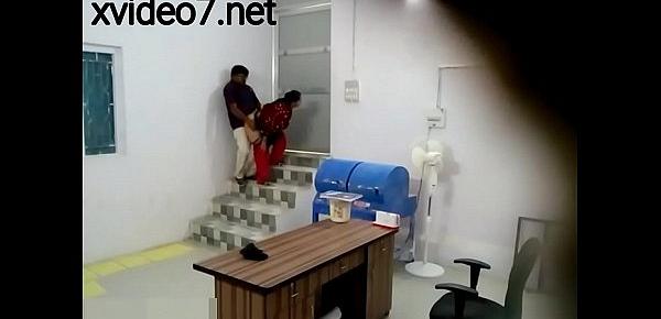  New Gujarati housewife and boss fucking | xvideo7.net